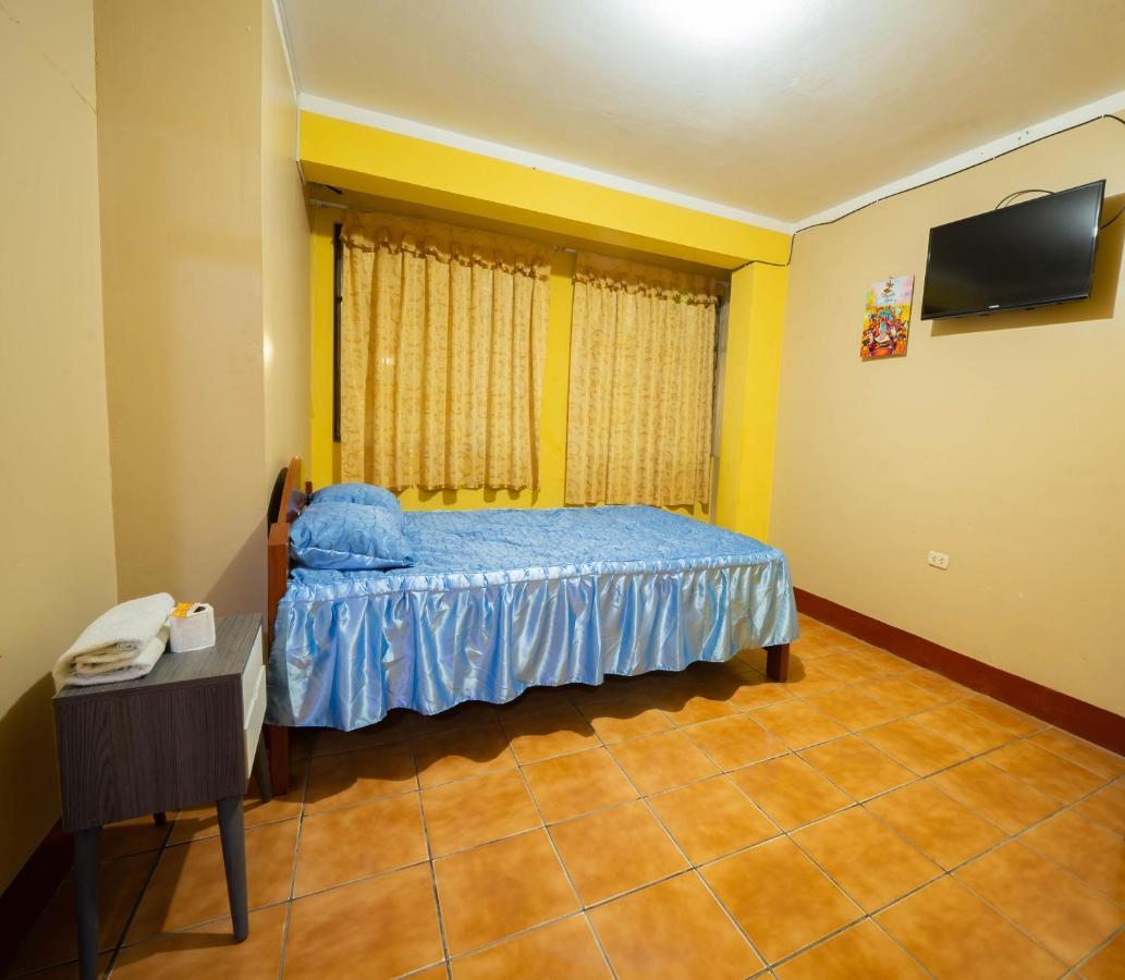 Hostal Tarapaca Hotel Huánuco Eksteriør billede