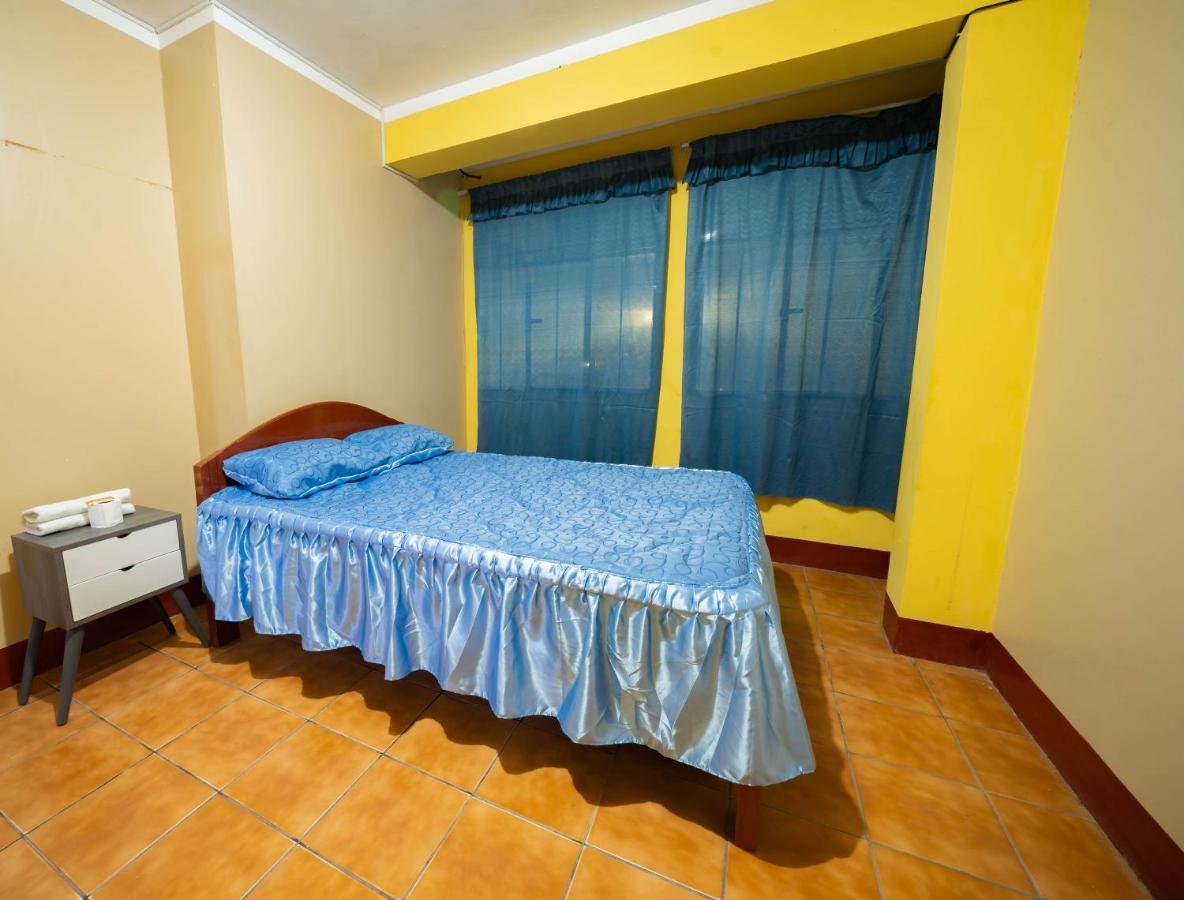 Hostal Tarapaca Hotel Huánuco Eksteriør billede